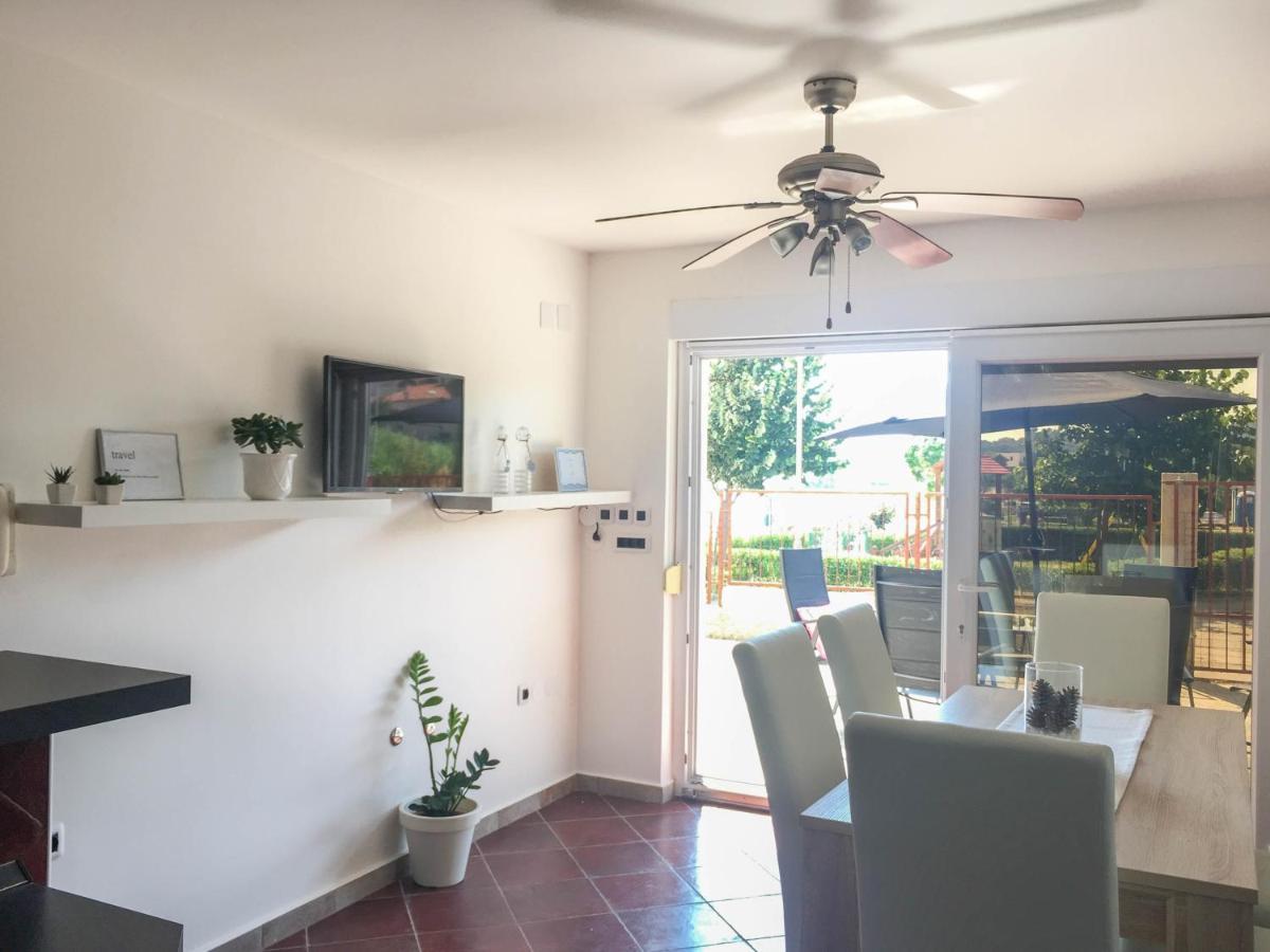 Elysium Apartment Пула Екстериор снимка